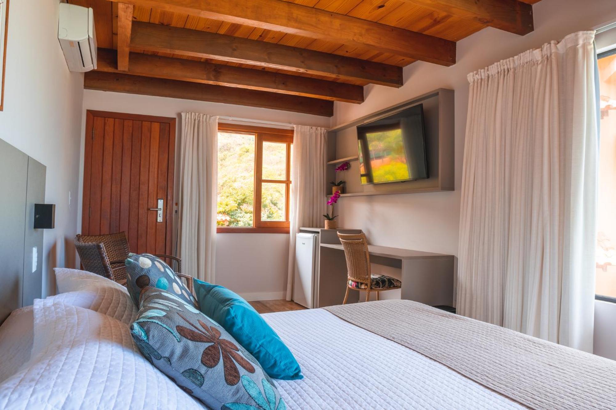 Hotel Atalaia Do Mariscal Bombinhas Rom bilde