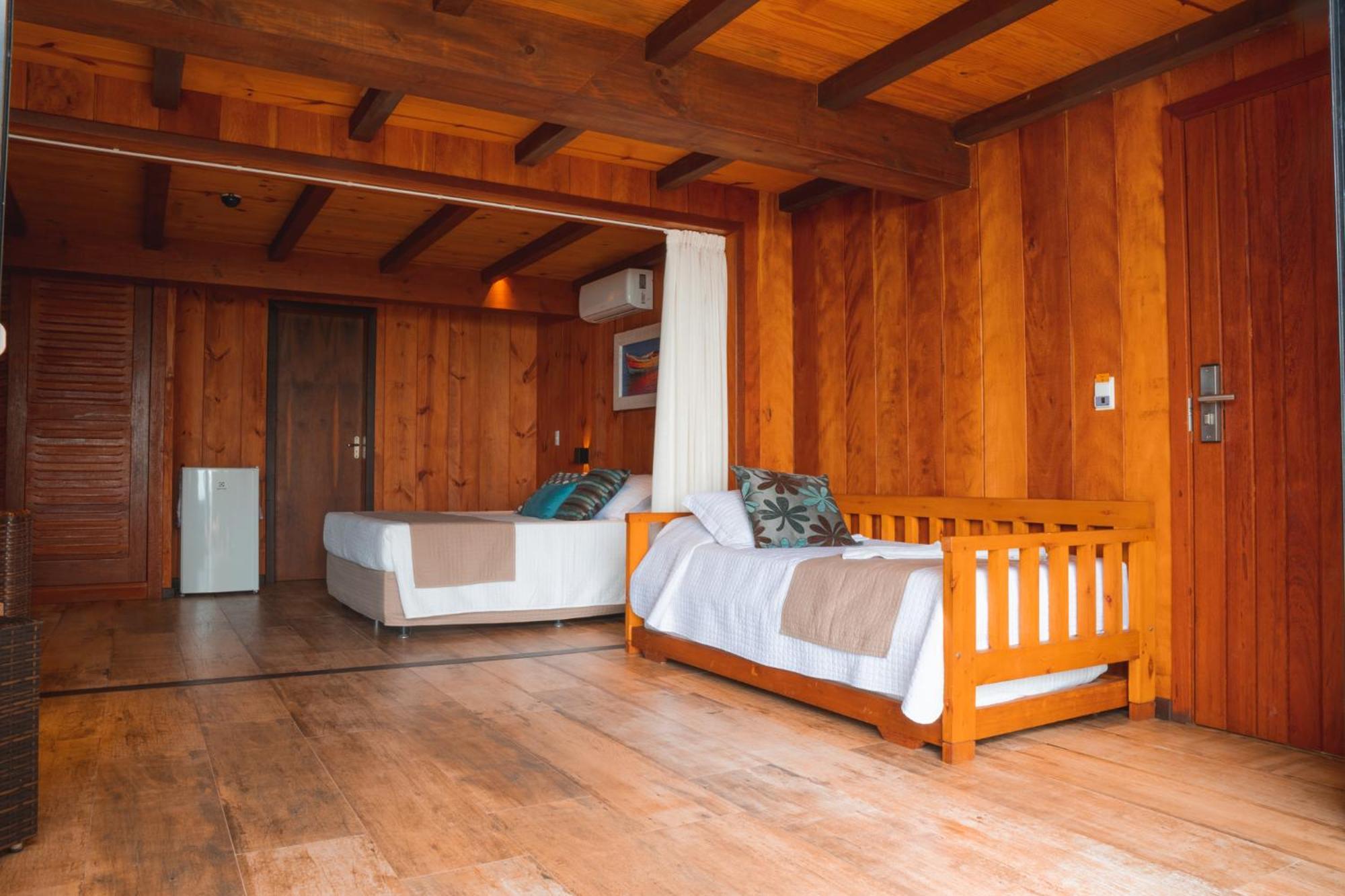 Hotel Atalaia Do Mariscal Bombinhas Rom bilde